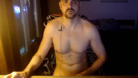 chicocam1983 online show from November 15, 4:47 pm