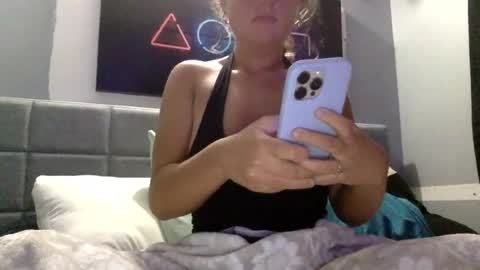 Snapshot of chiefg4200 chatting on July 15, 2:39 am chiefg4200 online show from July 15, 2:39 am