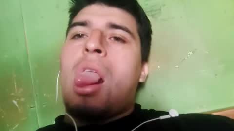 Snapshot of chilehot28 chatting on December 17, 1:50 pm chilehot28 online show from December 17, 1:50 pm