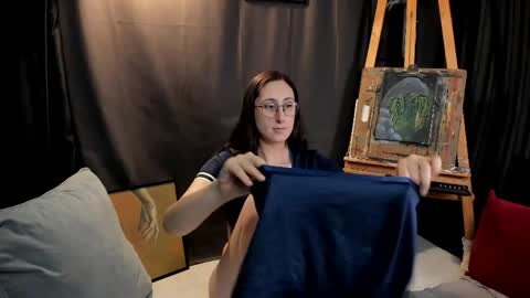 Snapshot of chilicheesebite chatting on May 23, 5:39 pm Nina online show from May 23, 5:39 pm