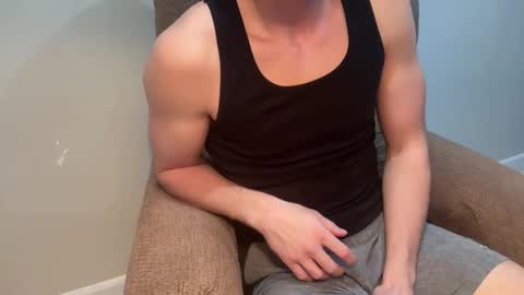 Snapshot of chill_fit_guy chatting on September 10, 2:11 am chill_fit_guy online show from September 10, 2:11 am