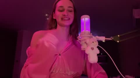 Snapshot of chillgoddess chatting on January 23, 2:17 pm Goddess Vika - owner of all ur money online show from January 23, 2:17 pm