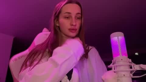 Snapshot of chillgoddess chatting on January 26, 7:09 pm Goddess Vika - owner of all ur money online show from January 26, 7:09 pm