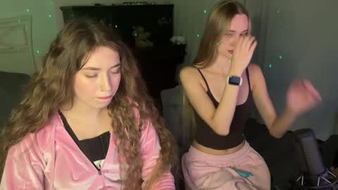 Snapshot of chillgoddess chatting on October 4, 4:16 pm Goddess Vika - owner of all ur money online show from October 4, 4:16 pm