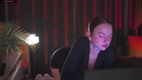 chillwithstacy online show from May 13, 9:33 pm