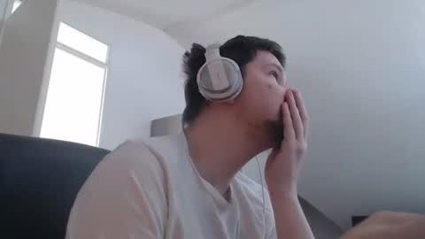 chillzonecam online show from September 13, 8:25 am