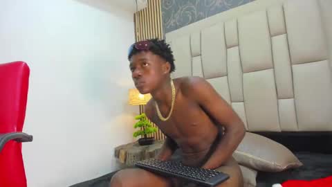 Snapshot of chimi88 chatting on December 20, 2:38 pm chimi88 online show from December 20, 2:38 pm