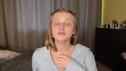 Chanelle online show from April 27, 1:09 pm