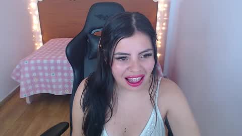 Snapshot of chinatsu_t chatting on December 30, 10:23 pm Kelly online show from December 30, 10:23 pm