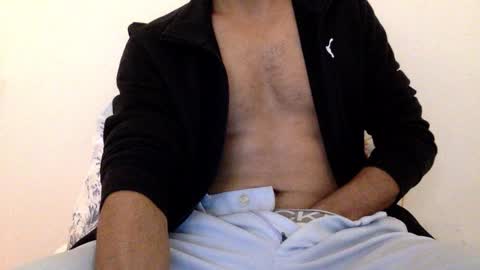 Snapshot of chirumiru123 chatting on January 16, 3:21 am chirumiru123 online show from January 16, 3:21 am