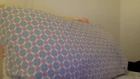 Snapshot of chirumiru123 chatting on February 1, 6:45 am chirumiru123 online show from February 1, 6:45 am