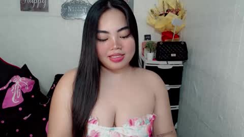 miss chixxie online show from October 15, 3:12 pm