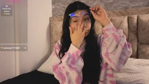 chloe_bluee_ online show from May 30, 11:40 am