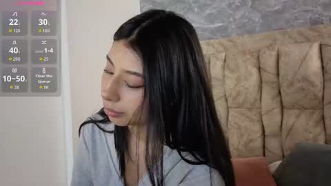 chloe_bluee_ online show from June 28, 1:28 pm
