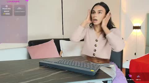 Snapshot of chloe_cherry21 chatting on February 26, 2:15 am chloe cherry21 online show from February 26, 2:15 am