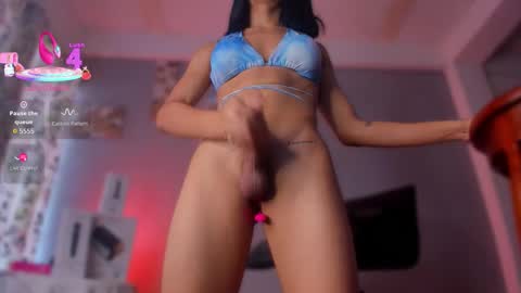 chloe_cooperr online show from November 7, 7:47 pm