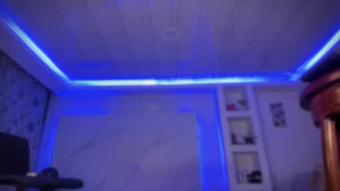 chloe_cooperr online show from February 20, 5:04 am