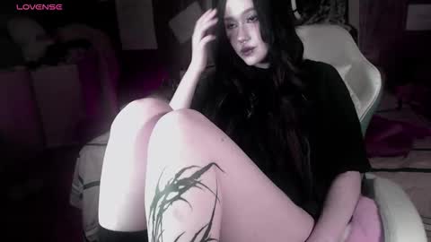 chloe_crystall_killer online show from March 7, 11:02 pm