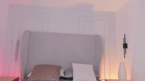 Chloe online show from November 8, 12:27 pm