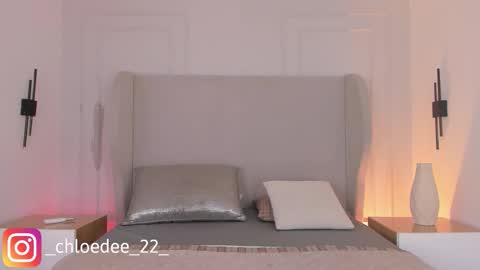 Snapshot of chloe_dee_ chatting on January 7, 12:07 pm Chloe online show from January 7, 12:07 pm