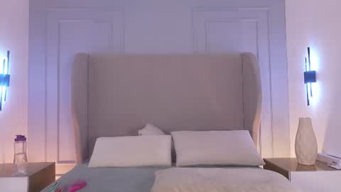 Chloe online show from July 10, 1:14 pm