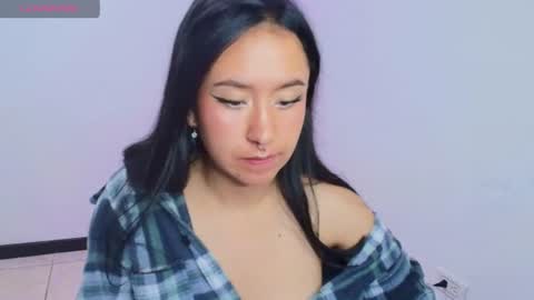 Snapshot of chloe_desire11 chatting on June 29, 11:10 am chloe_desire11 online show from June 29, 11:10 am