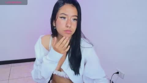 Snapshot of chloe_desire11 chatting on July 2, 11:16 am chloe_desire11 online show from July 2, 11:16 am
