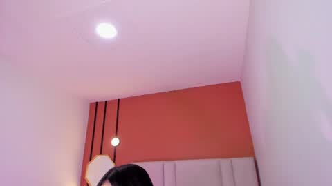 Chloe online show from July 1, 7:02 pm
