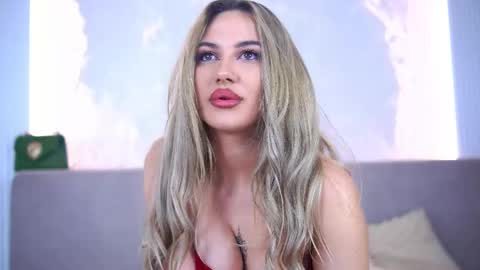 Chloe GraceeX online show from February 27, 7:25 pm