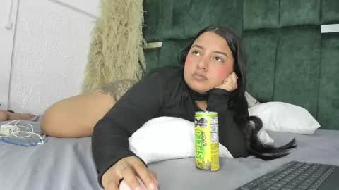 Snapshot of chloe_jackson25 chatting on June 3, 7:08 pm Chloe online show from June 3, 7:08 pm