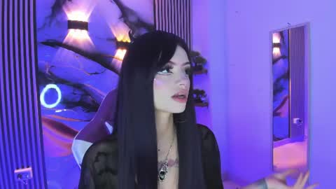 chloe_jacksonn online show from June 10, 7:57 pm