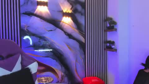 chloe_jacksonn online show from June 23, 6:17 pm