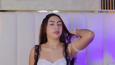 Snapshot of chloe_joness_ chatting on November 24, 9:25 pm Chloe online show from November 24, 9:25 pm