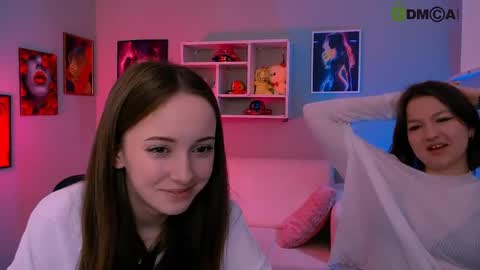 Snapshot of chloe_ley chatting on June 4, 9:15 am chloe_ley online show from June 4, 9:15 am