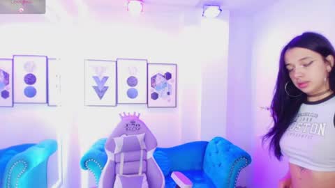 Chloe  online show from June 26, 11:58 am