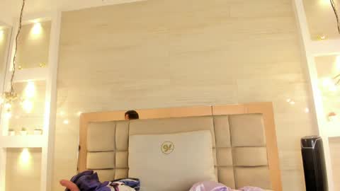 Snapshot of chloe_murray chatting on May 28, 11:51 am CHLOE online show from May 28, 11:51 am