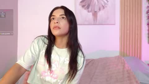 chloe_peach_ online show from April 30, 12:55 pm