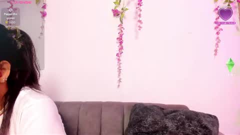 Snapshot of chloe_peach_ chatting on July 3, 12:22 pm chloe_peach_ online show from July 3, 12:22 pm
