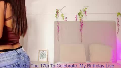 Snapshot of chloe_peach_ chatting on August 1, 2:16 pm chloe_peach_ online show from August 1, 2:16 pm