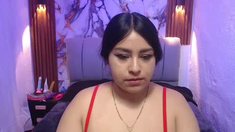 chloe_smith5 online show from November 11, 3:23 pm