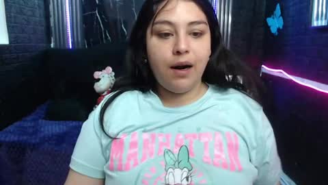 chloe_smith5 online show from June 13, 1:31 pm