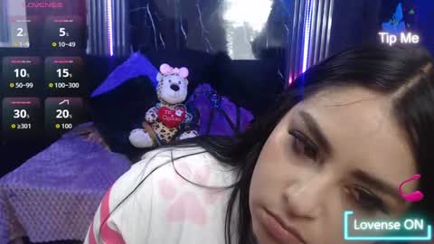 chloe_smith5 online show from July 22, 3:26 pm
