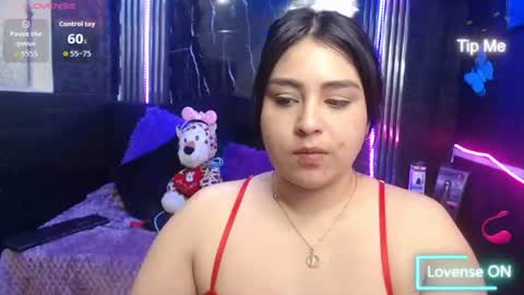 chloe_smith5 online show from July 28, 4:50 pm