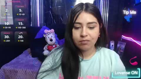 chloe_smith5 online show from July 28, 6:20 pm