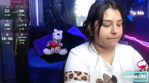 chloe_smith5 online show from August 3, 1:27 pm