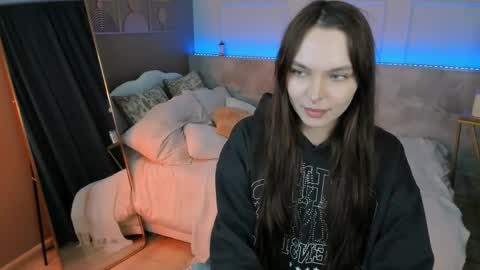 Snapshot of chloe_sunny chatting on May 29, 2:04 pm Chloe online show from May 29, 2:04 pm