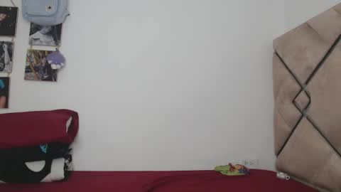 Chloe  online show from November 13, 5:01 pm