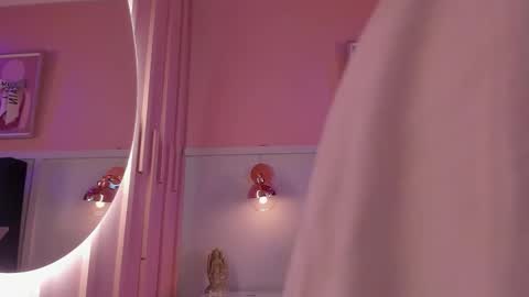   online show from January 7, 7:16 pm