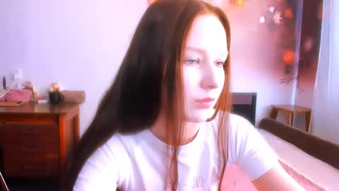 Snapshot of chloe_wifey chatting on July 17, 2:13 pm chloe wifey online show from July 17, 2:13 pm