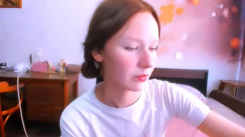 Snapshot of chloe_wifey chatting on July 18, 1:04 pm chloe wifey online show from July 18, 1:04 pm